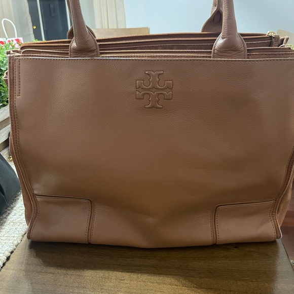 Tory Burch Tote Bag - Picture 9 of 12
